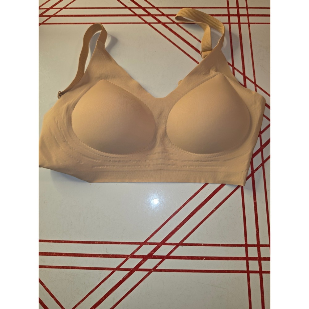 Seamless Wireless Padded Bra Beige Nude Adjustable Straps Size Small
